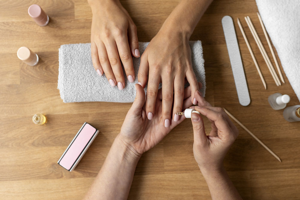 Herramientas de manicura y herramientas periféricas, así como su uso